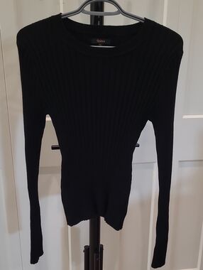 Quince Black Ribbed Slim-Fit Long Sleeve Knit Top